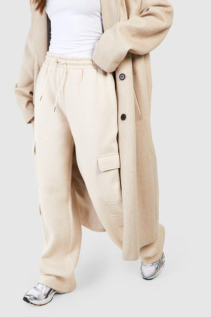 Double pocket straight leg cargo joggers