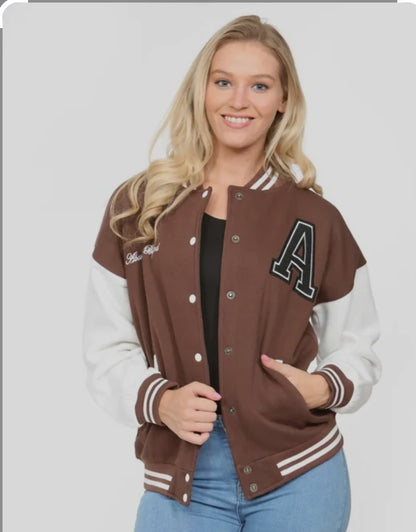 Long varsity jacketo