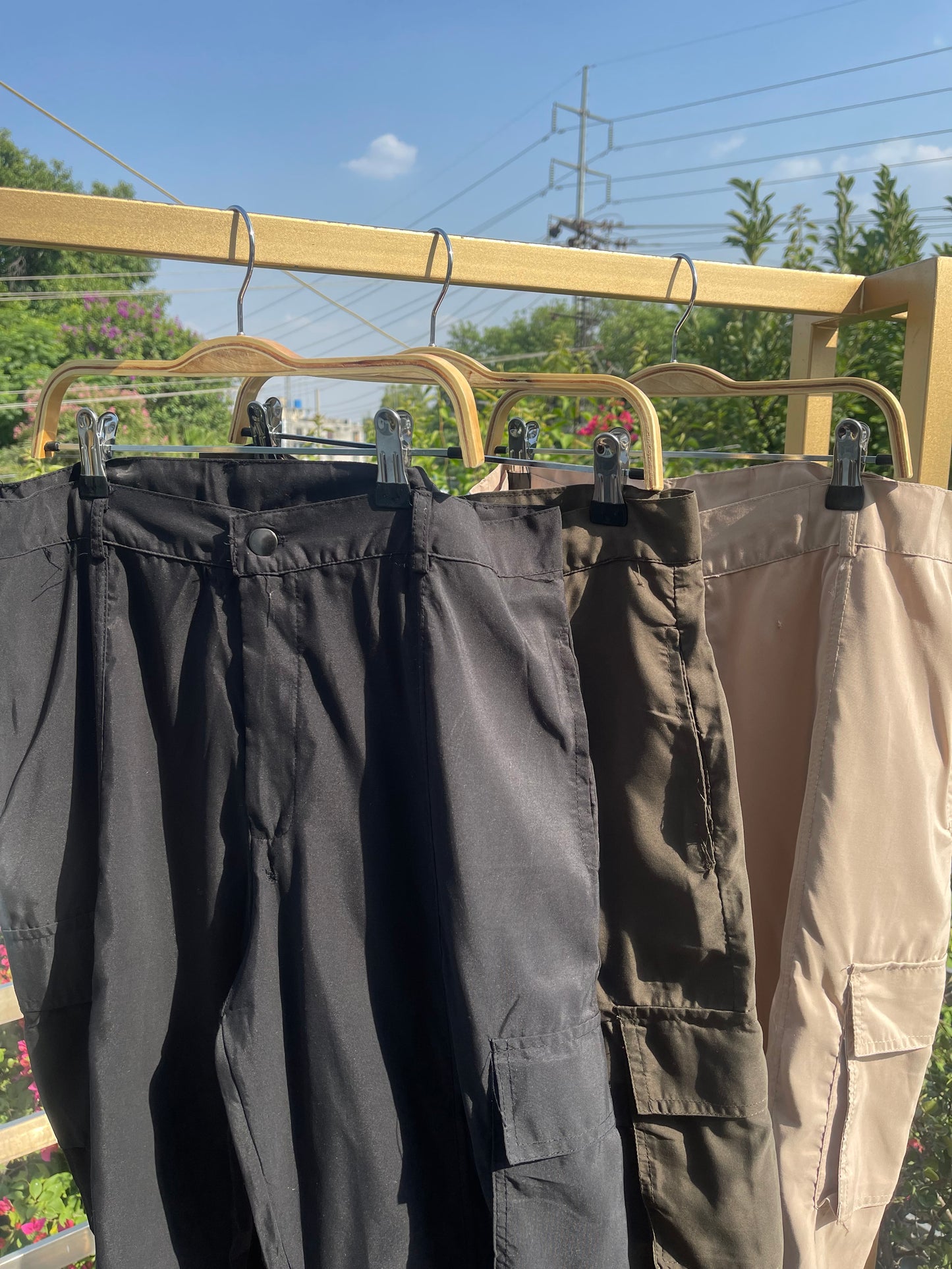 Lightweight pocket cargo pants