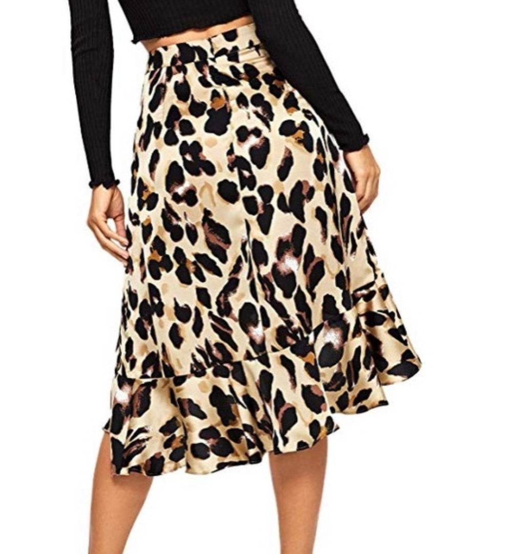 Leopard print side cut skirt