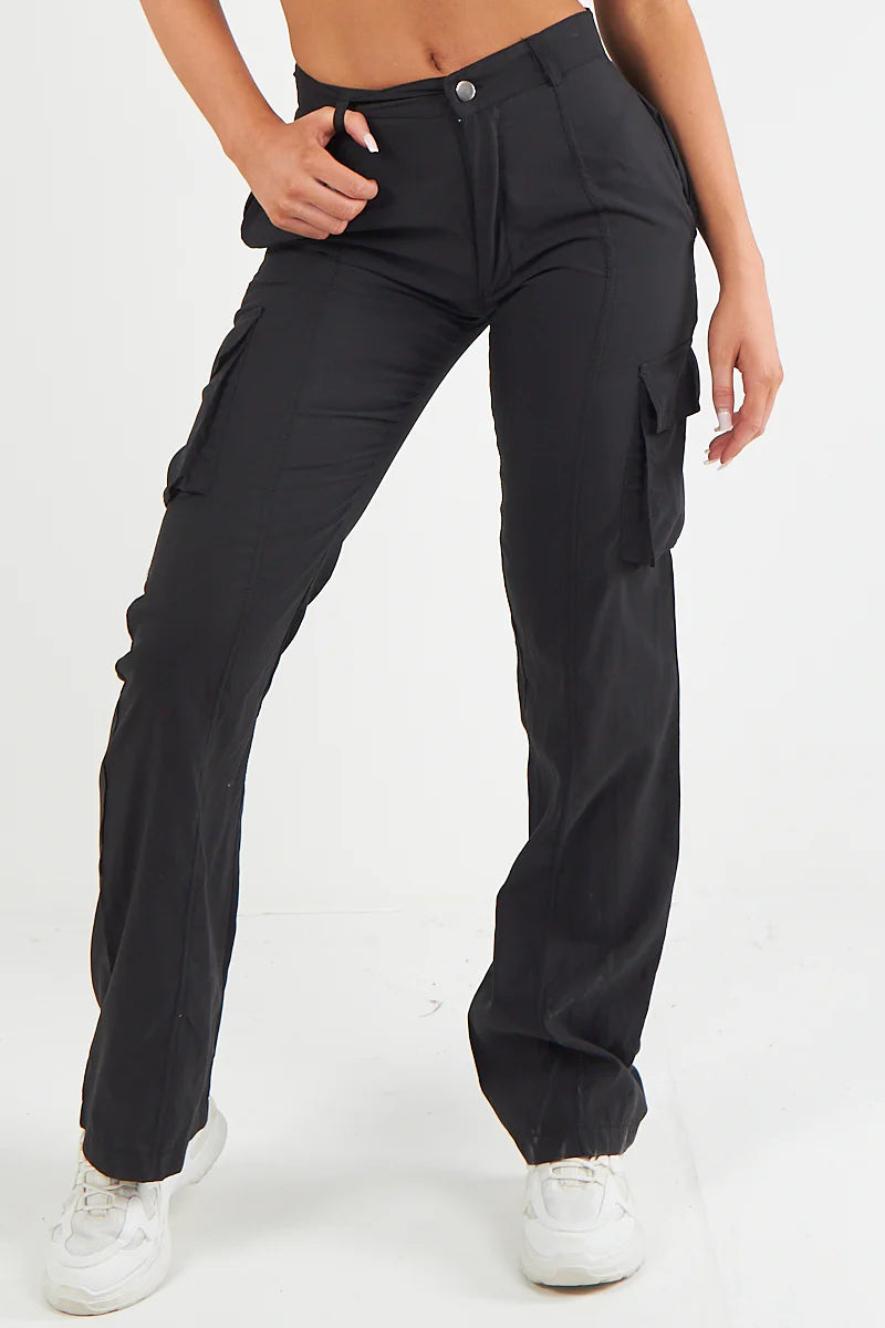 Lightweight pocket cargo pants