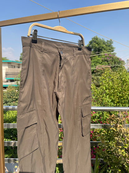 Lightweight pocket cargo pants