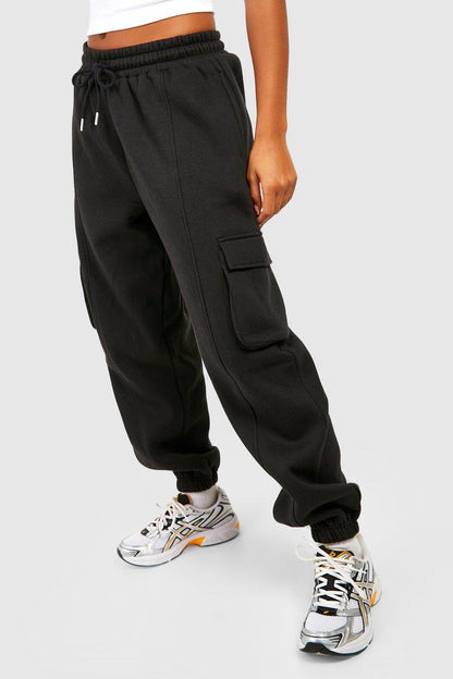 CARGO POCKET PINTUCK OVERSIZED JOGGER