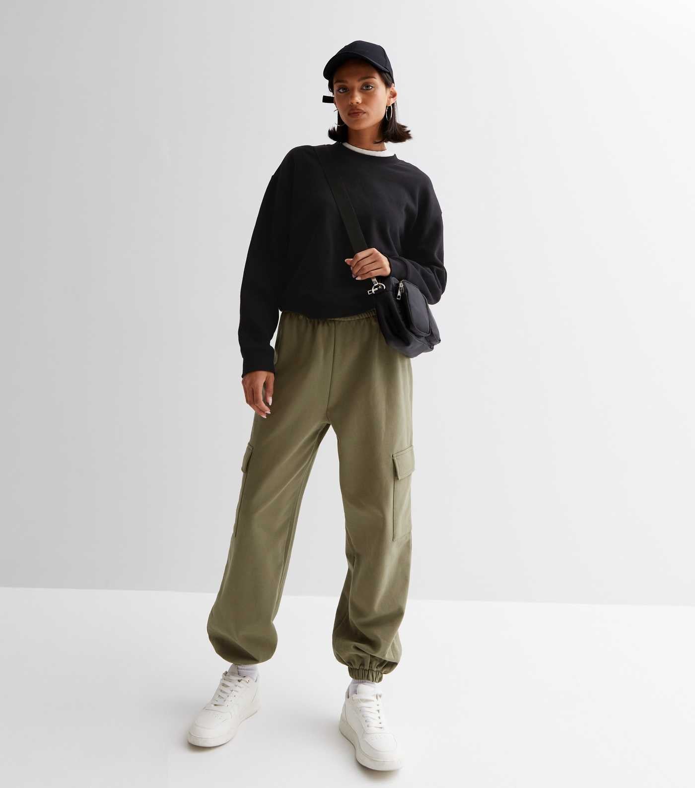 Khaki cuffed jogger