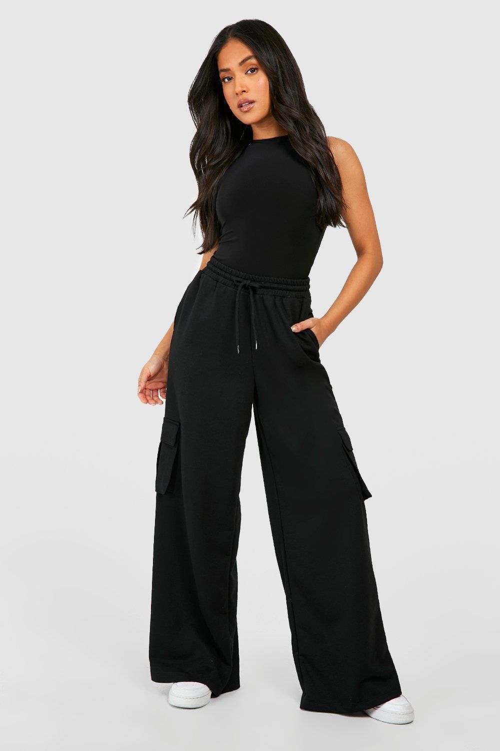 CARGO POCKET DETAIL WIDE LEG JOGGER